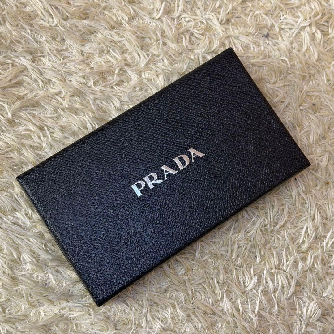 ☆極美品☆PRADA プラダ　iPhoneケース サフィアーノレザー　三角ロゴ
