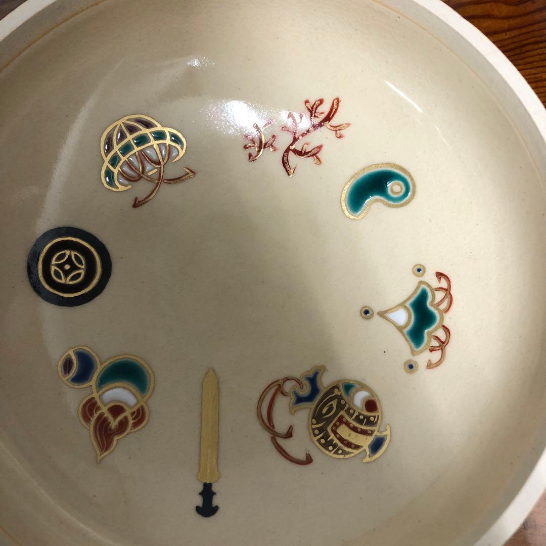 天皇皇后両陛下　翠玉婚記念　手塚石雲作　ボンボニエール　翠玉櫻蝶文喰籠　花蝶窯