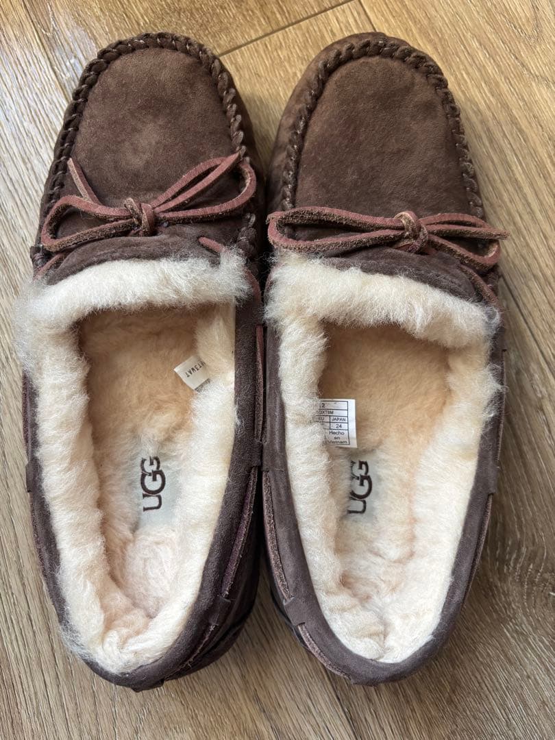 完売色　UGG ダコダ　エスプレッソ 24cm 7 アグ