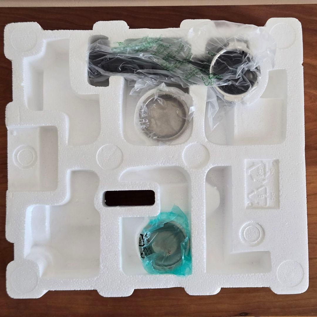 DeLonghiデロンギ　ECO310W エスプレッソメーカー