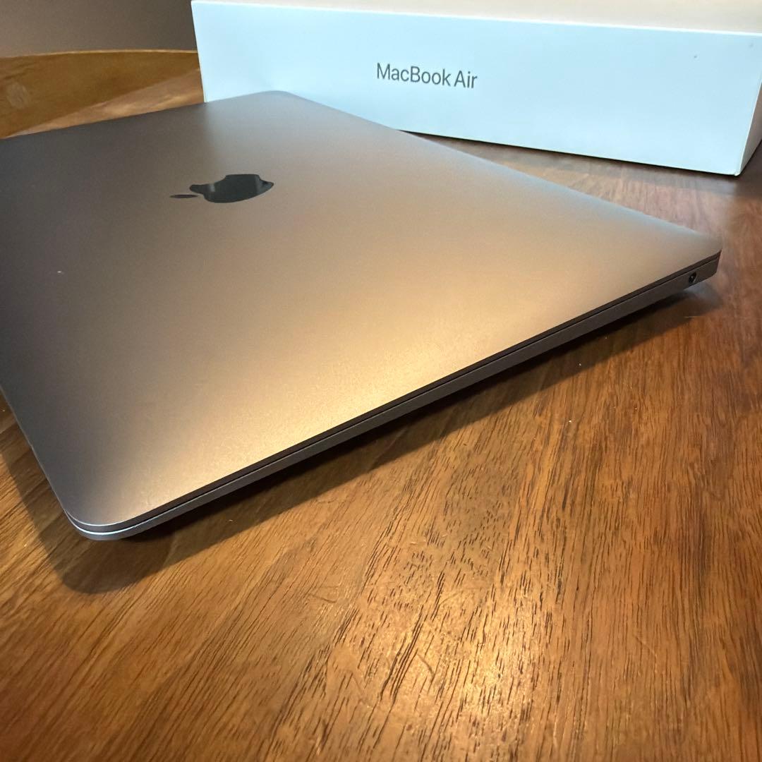 MacBook Air 13.3インチ M1チップ 2020 スペースグレイ