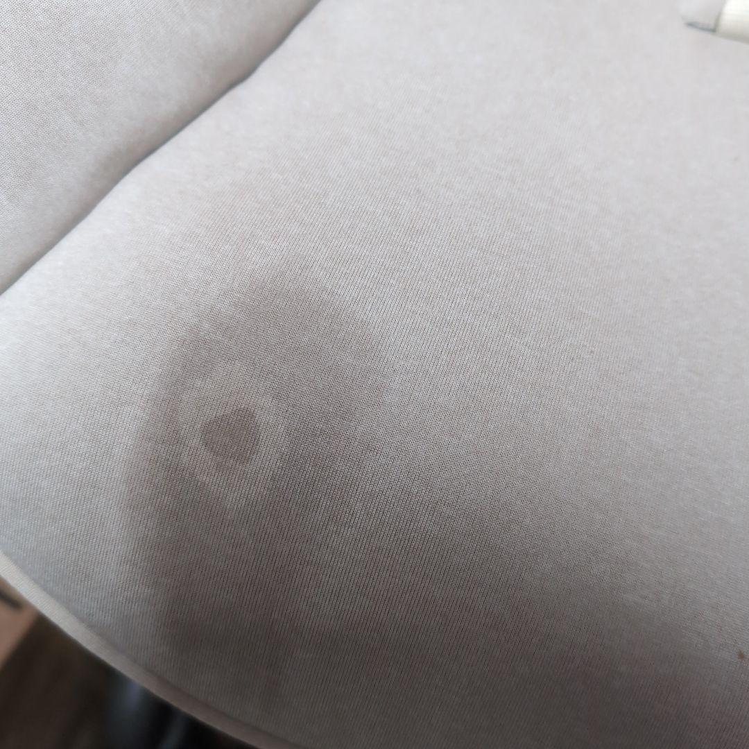 Combi AUTO SWING ベビーチェア ホワイト・ベージュ