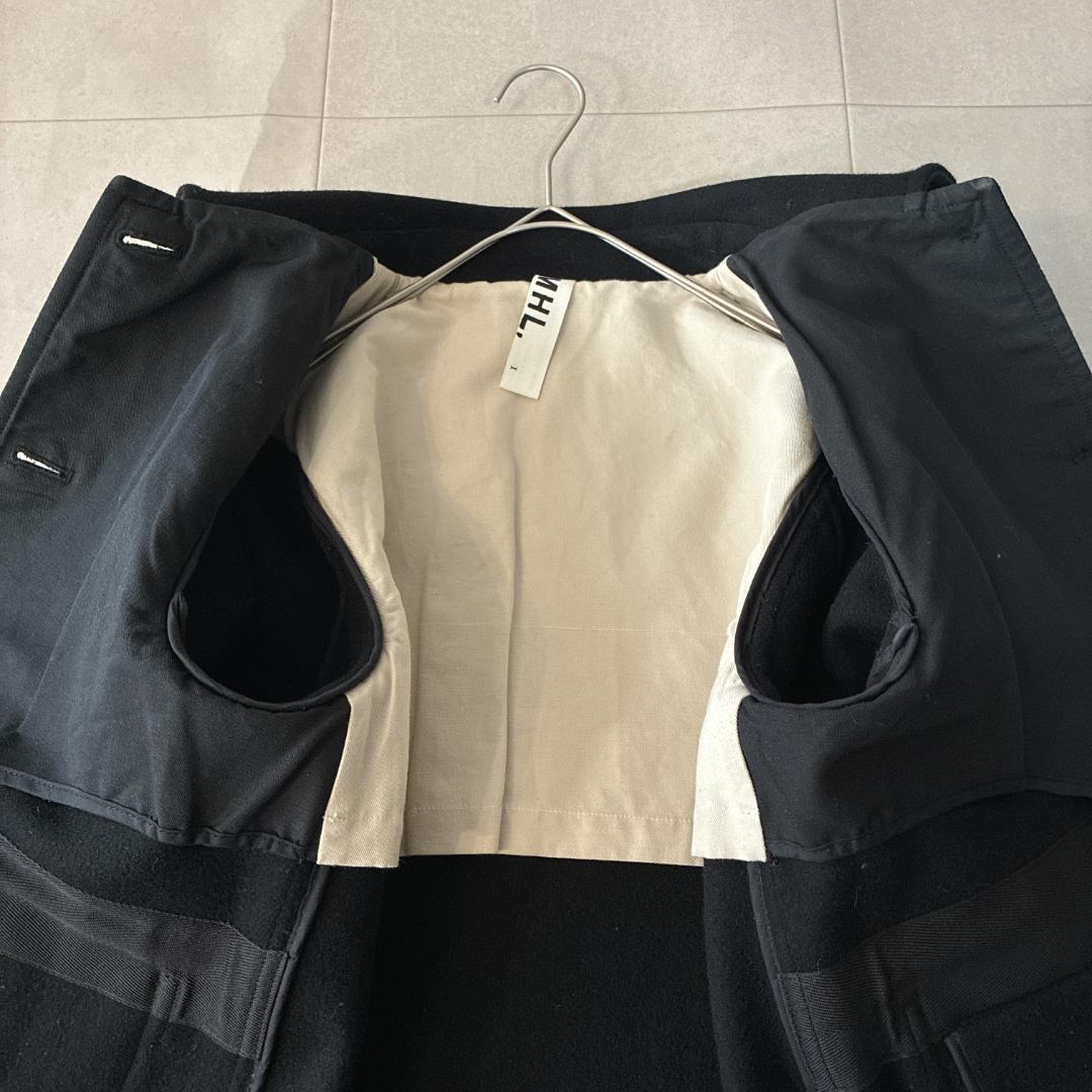 美品 MHL.♡英国製 ウール メルトン ショートコート ブラック 異素材