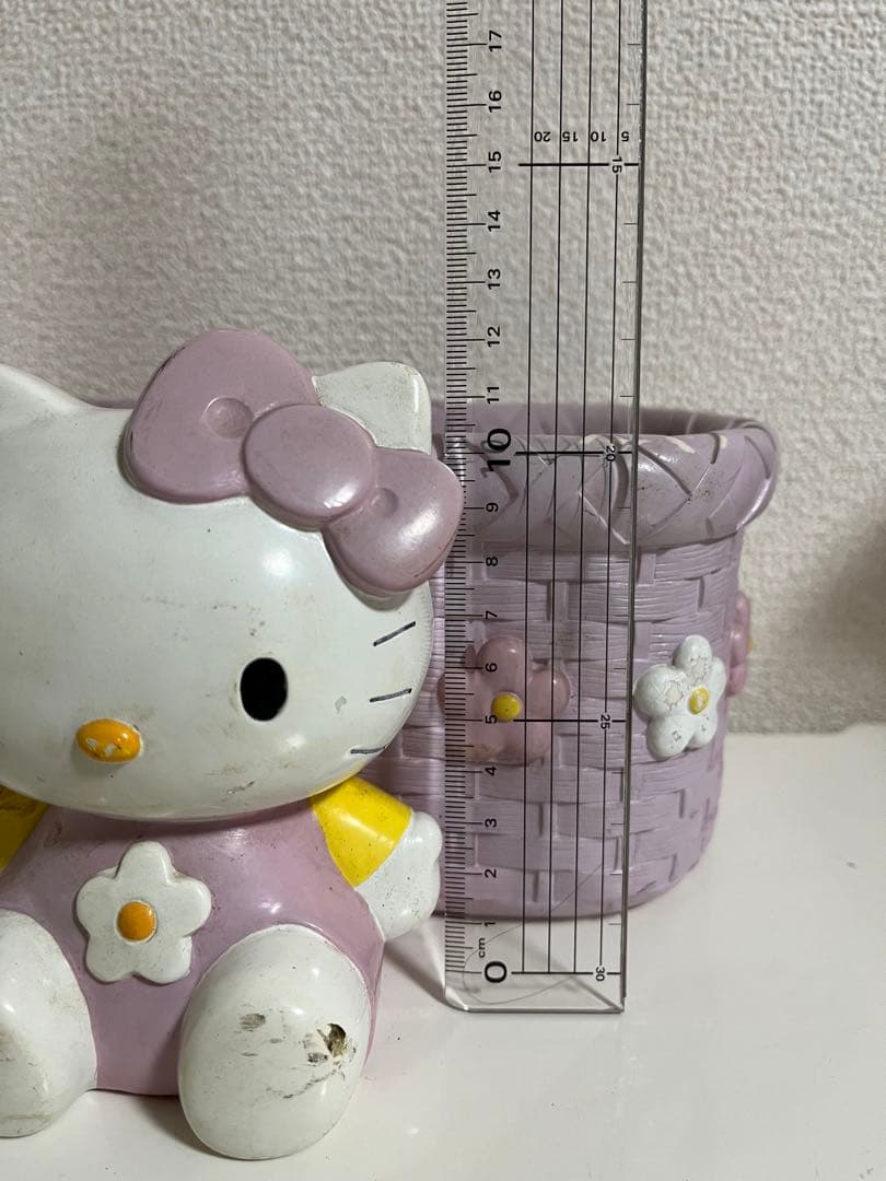 ハローキティ　サンリオ　ガーデンポット　植木鉢　陶器