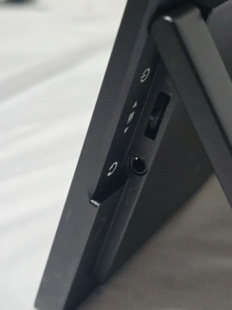 UPERFECT 18.5インチ 120Hz ゲーミングモニター モバイルモニタ