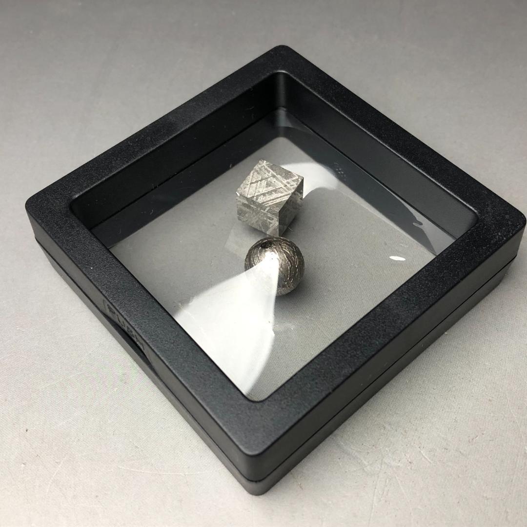 ハ*ル様 アルタイ隕石　 鉄隕石　ギベオン　原石　メテオライト 球体と立方体のセ