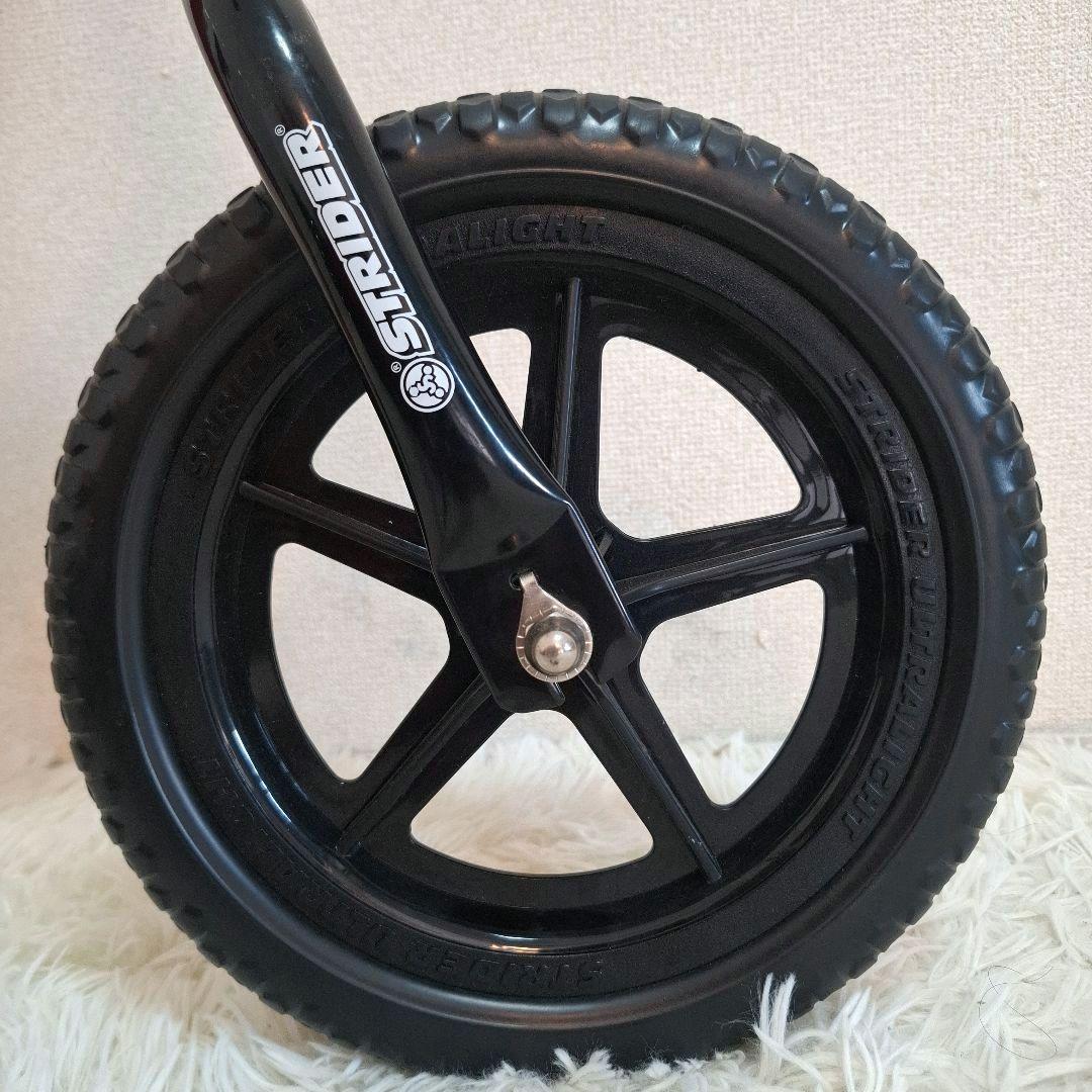 【極美品】ストライダー クラシックモデル 12インチ レッド