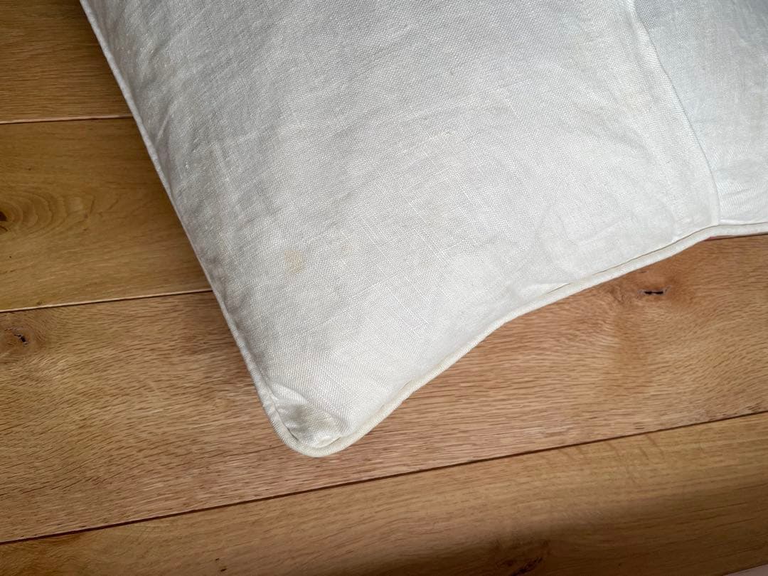 アレキサンダー・ジラルド MAXIMO社製 ヴィンテージクッション