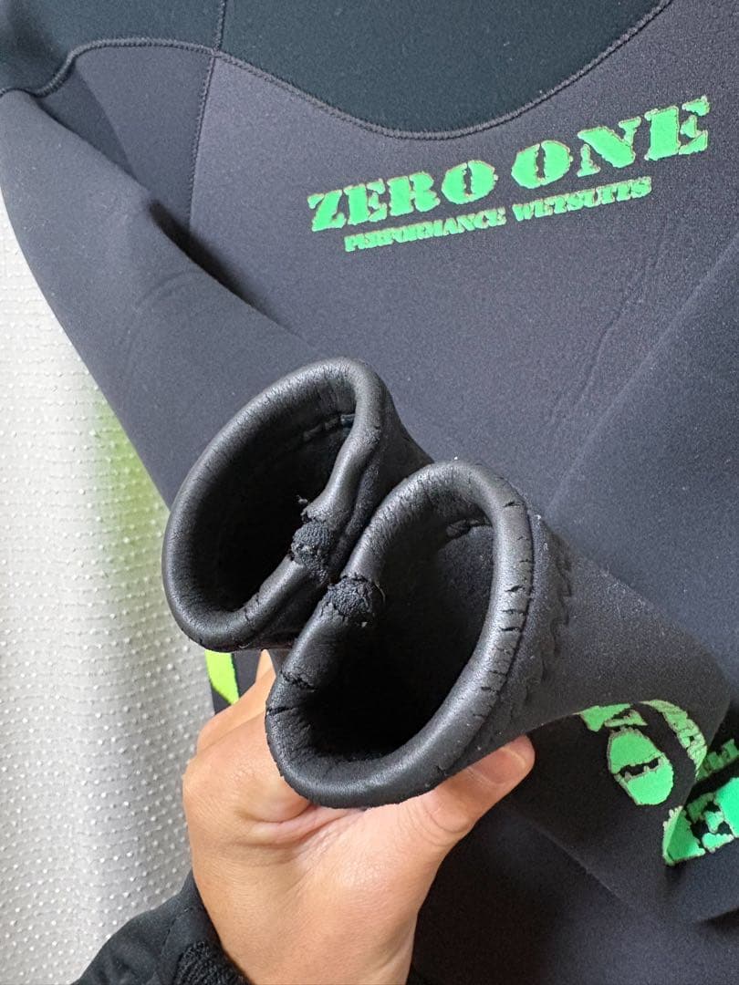 ZERO ONE(ゼロワン)5×3mm セミドライ メンズMLサイズ相当