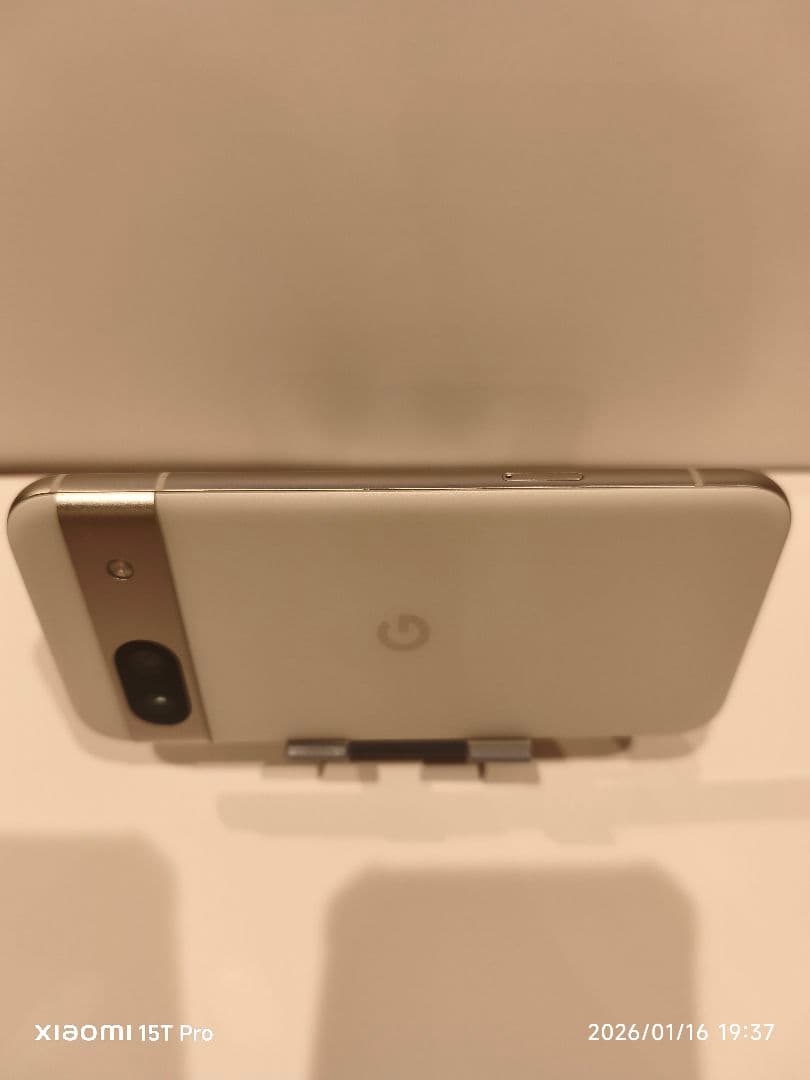 美品 Google Pixel 8a バッテリー93% SIMフリー ポーセリン