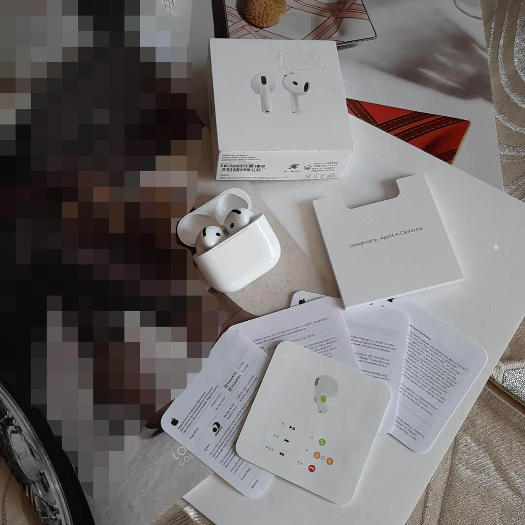 1式 Apple AirPods 4 エアポッズ 100%/100% アップル