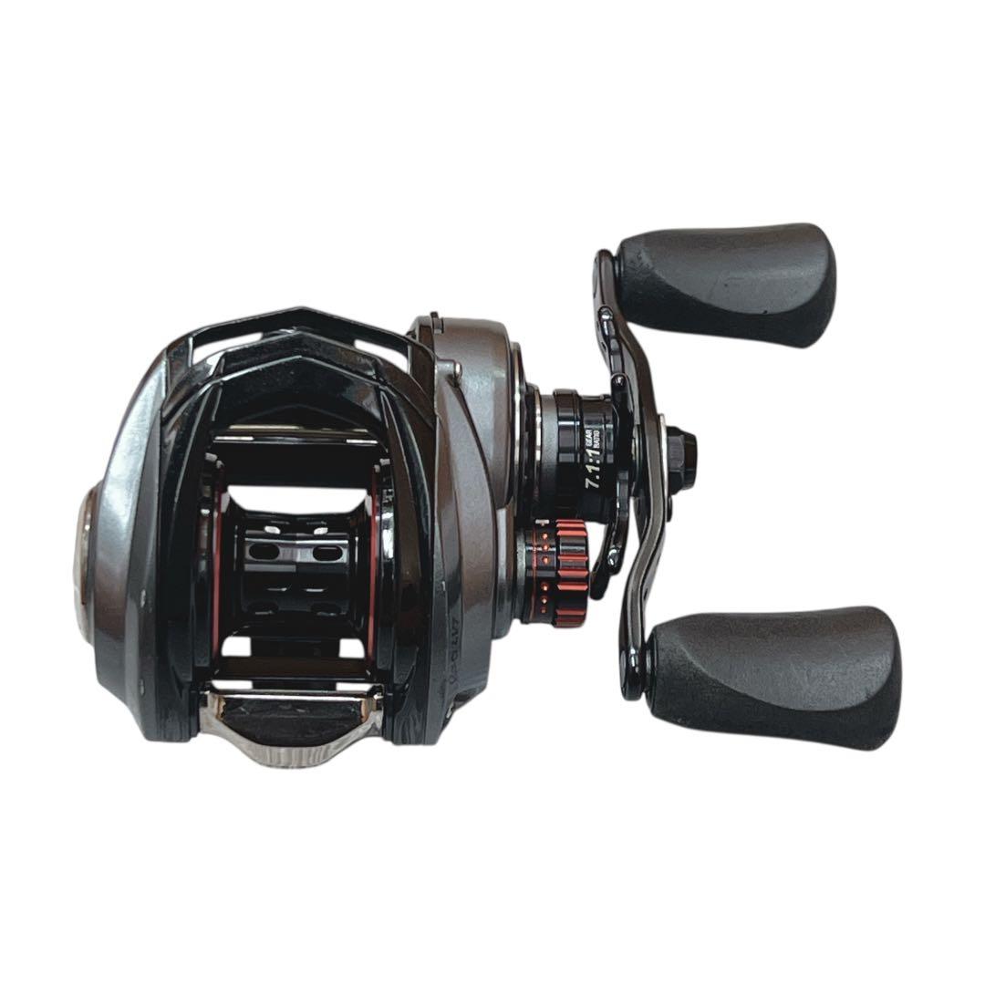 ABU GARCIA Revo LV7 リール