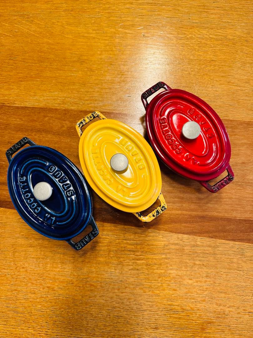 STAUB 11cmCOCOTTE 楕円3色 中古品