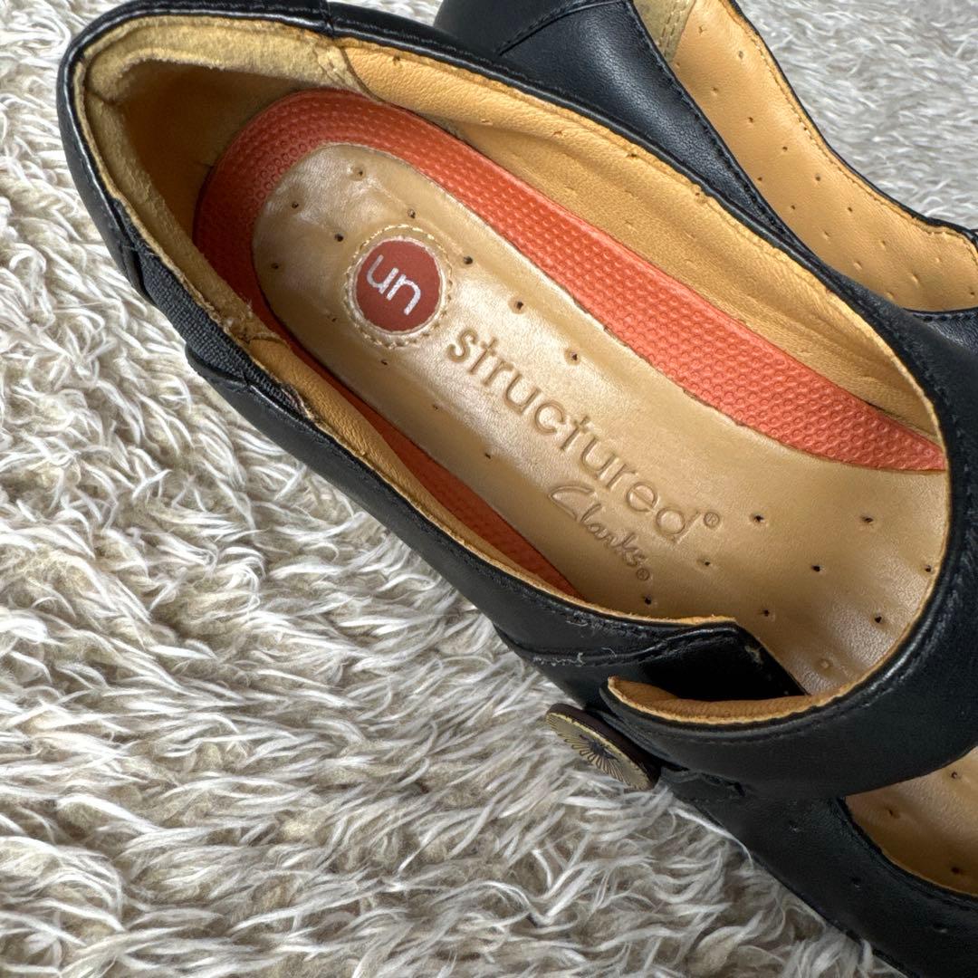 Clarks〈クラークス〉 本革　レザー　コンフォートフラットシューズ　ブラック