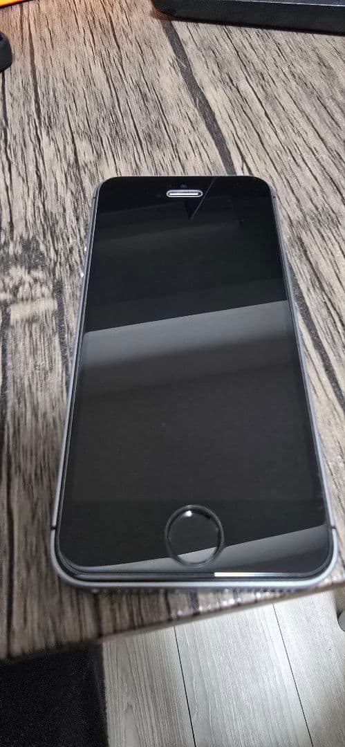 iPhoneSE第一世代　ブラック　32GB