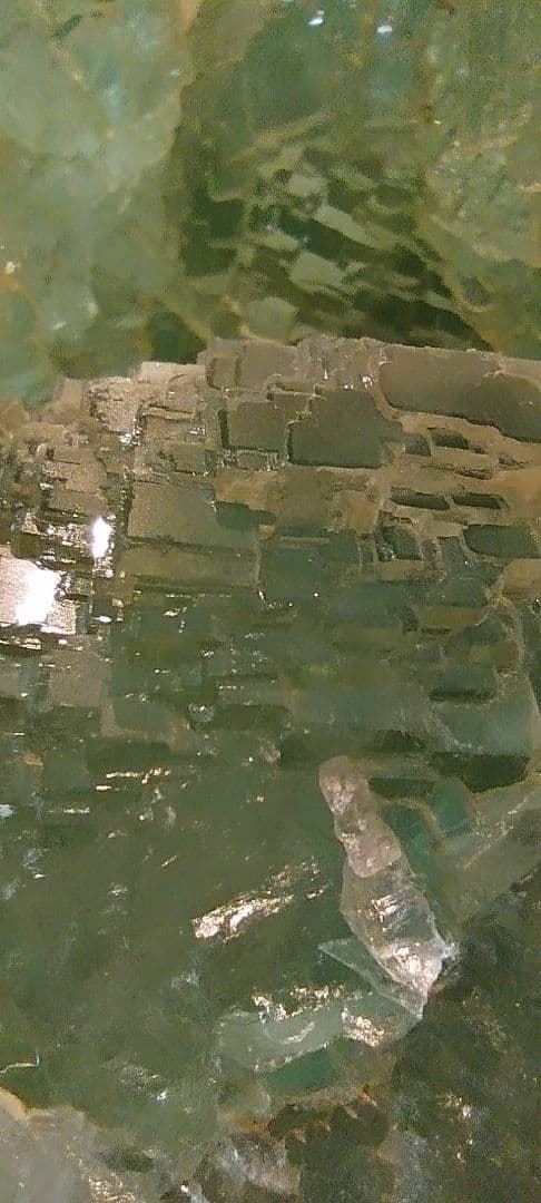 約8.5kg フローライト原石 結晶 発光　蛍石　鉱石　宝石　水晶　クリスタル