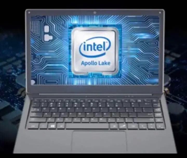 ❤MacBookの様なデザイン❣簡単にストレージ容量が増やせる♪❤ノートPC