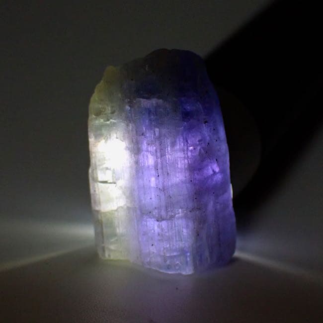 【タンザニア/メレラニ産】タンザナイトのラフ原石②