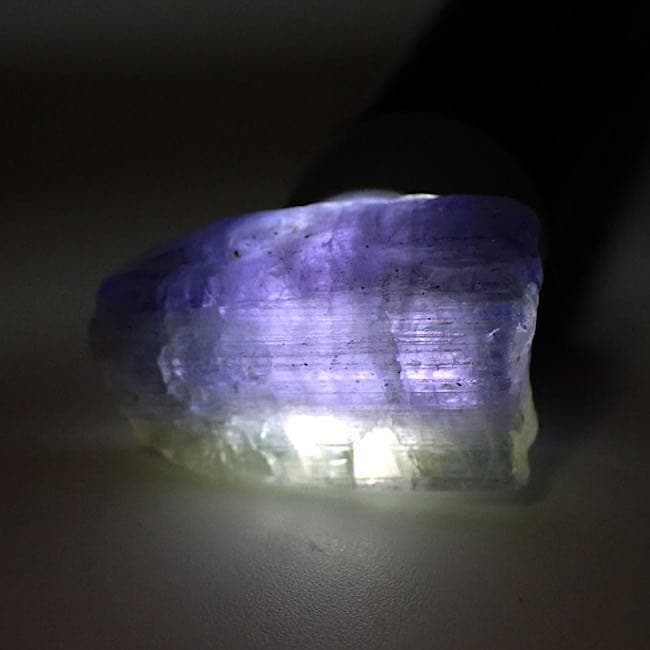 【タンザニア/メレラニ産】タンザナイトのラフ原石②