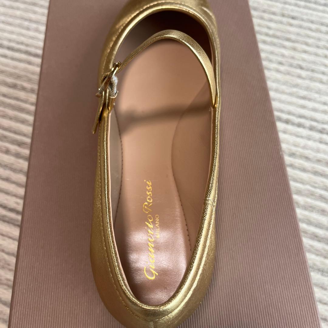 2025年購入【Gianvito Rossi】ゴールド フラットシューズ