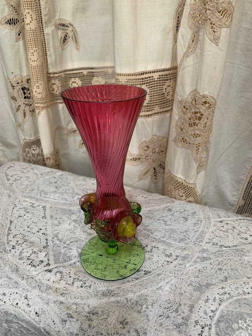 ヴェネチアンガラス　フラワーベース　花瓶　ピンクとグリーン