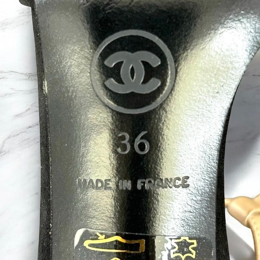 靴 CHANEL Mules Sandals Gold Chain T-Strap