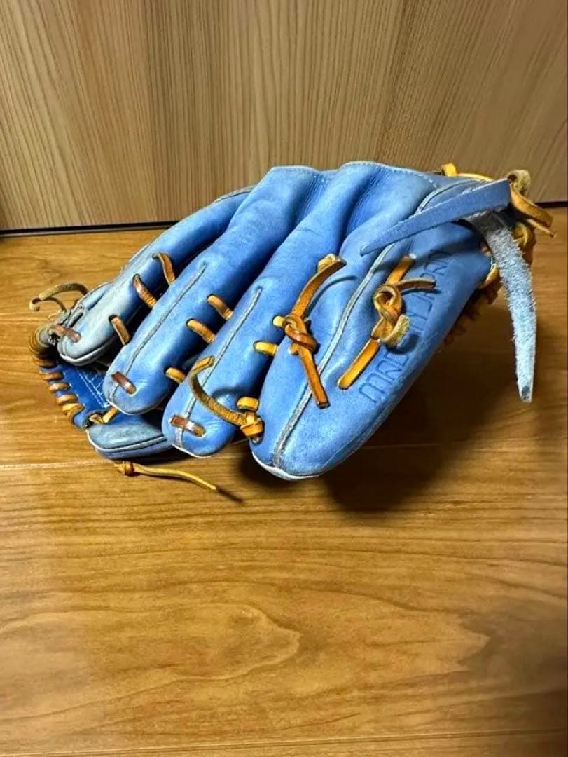 アクセフベルガード 投手用グラブ