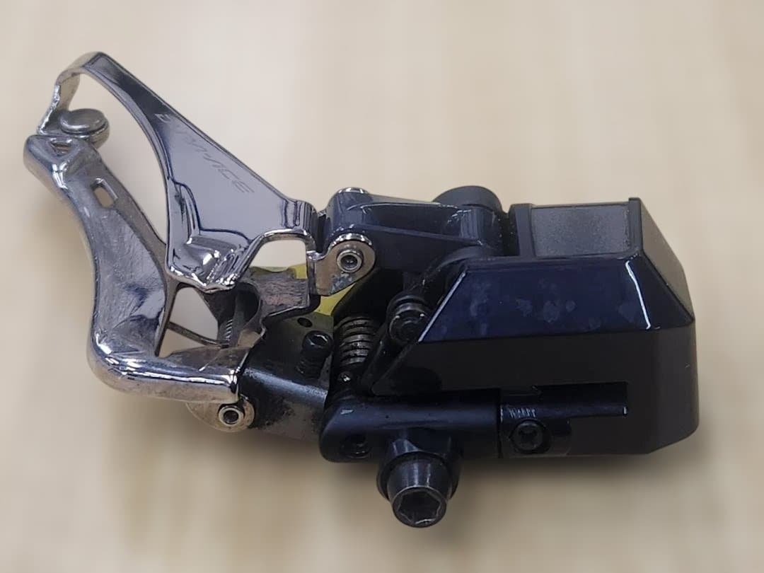 中古品　シマノ DURA-ACE FD-R9150 Di2 フロントディレイラー