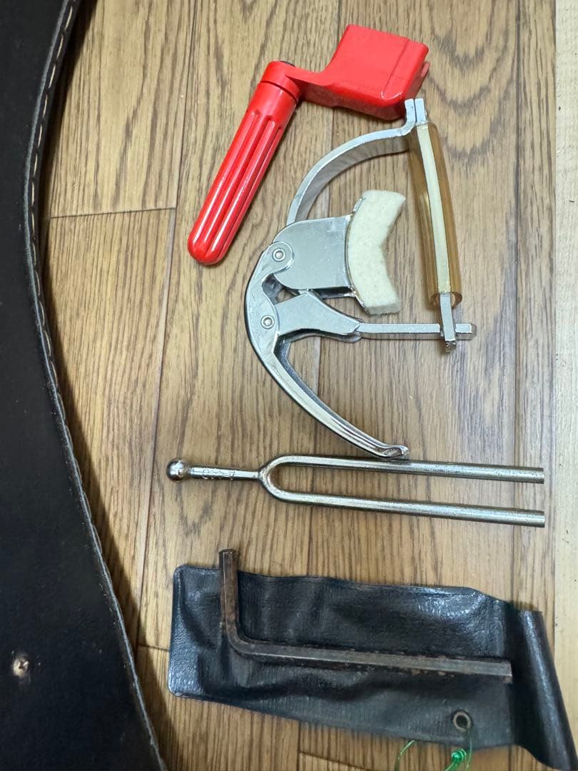 Morris W-40 アコースティックギター ハードケース付 レトロ モーリス