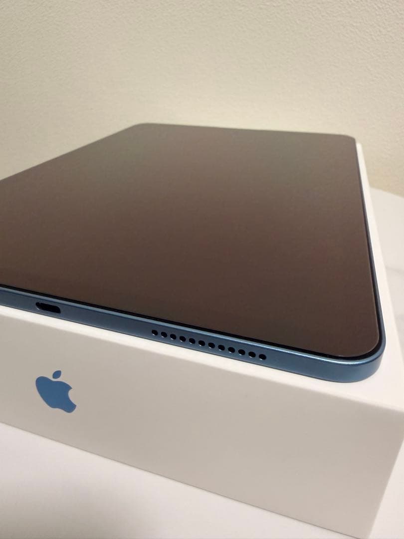 iPad Air 第5世代　Wi-Fiモデル　64GB ブルー