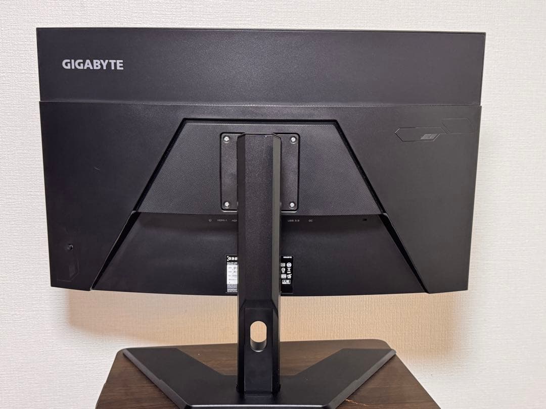 GIGABYTE G32QC ゲーミングモニター 31.5インチ WQHD
