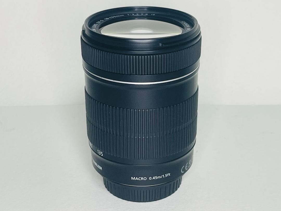 ★美品★Canon キヤノン EF-S 18-135mm F3.5-5.6 IS