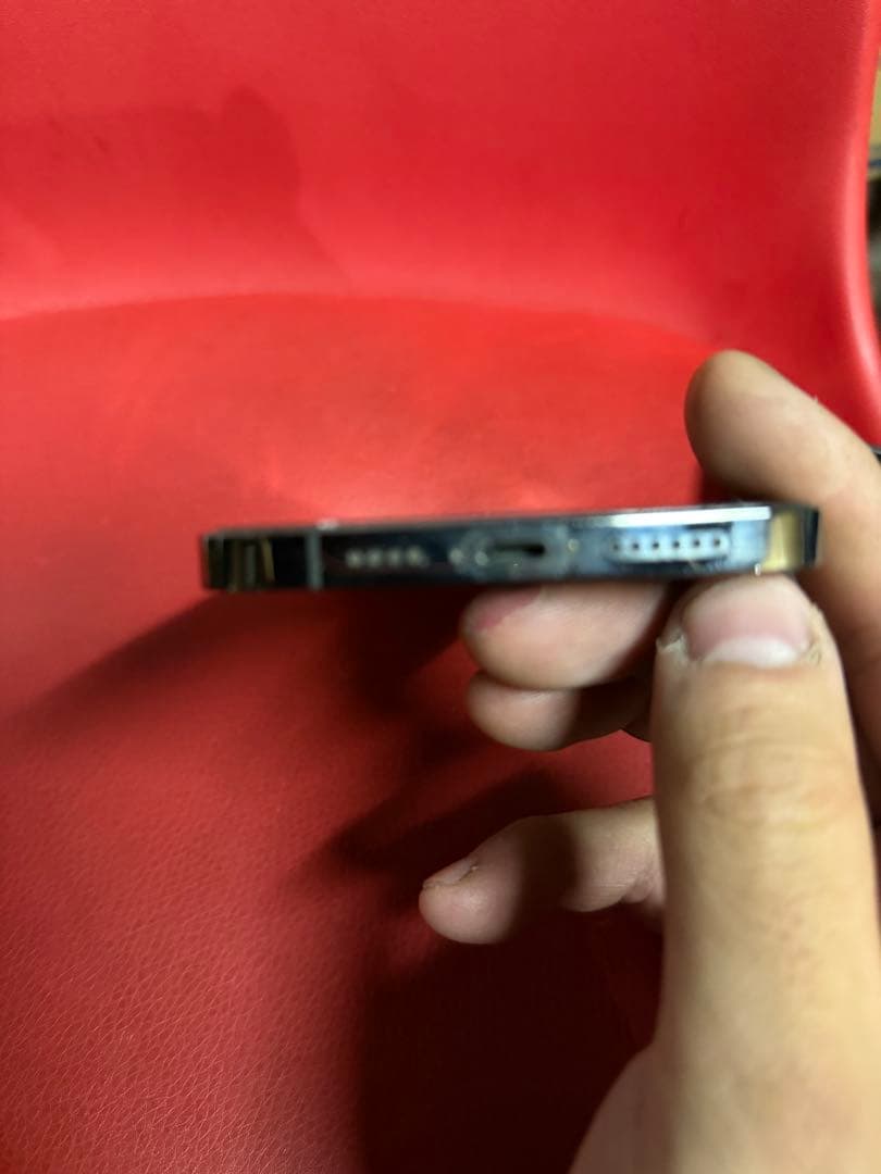 I phone 12 Pro max 中古　美品