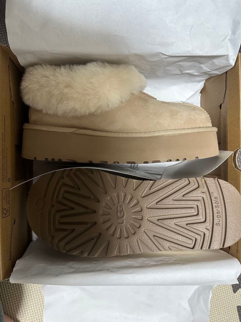 UGGムートンブーツ ベージュ ファー付き