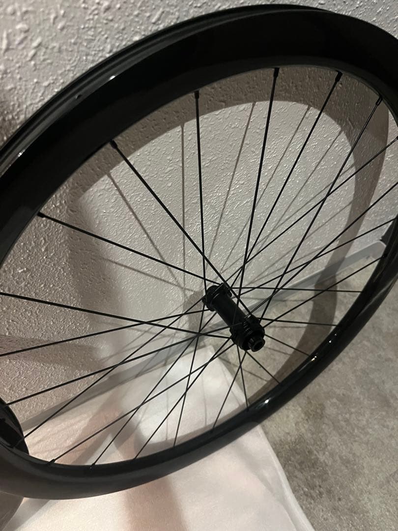 新品 送料無料 カーボンホイール 超軽量 高剛性 1359g