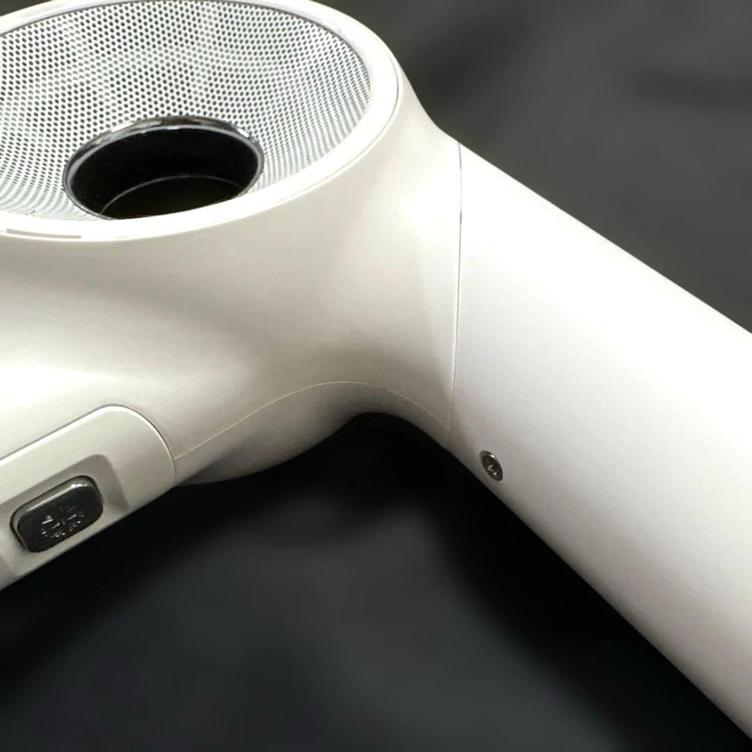 クレイツ　ホリスティックキュアーズ　マグネットヘアプロ　ドライヤーゼロ