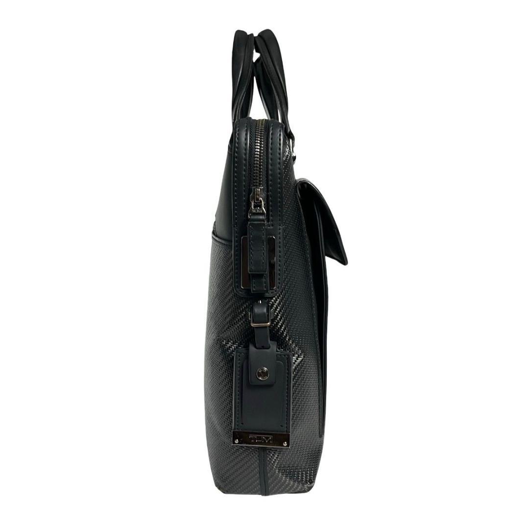 美品　TUMI　トゥミ　 ブリーフケース 　cfx カーボンファイバー