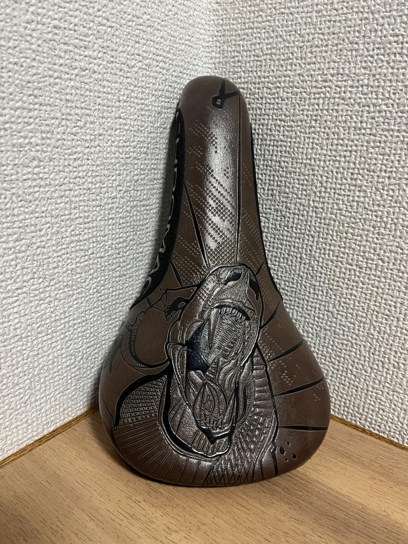 クロマグ　ダートジャンプ用サドル　Chromag.