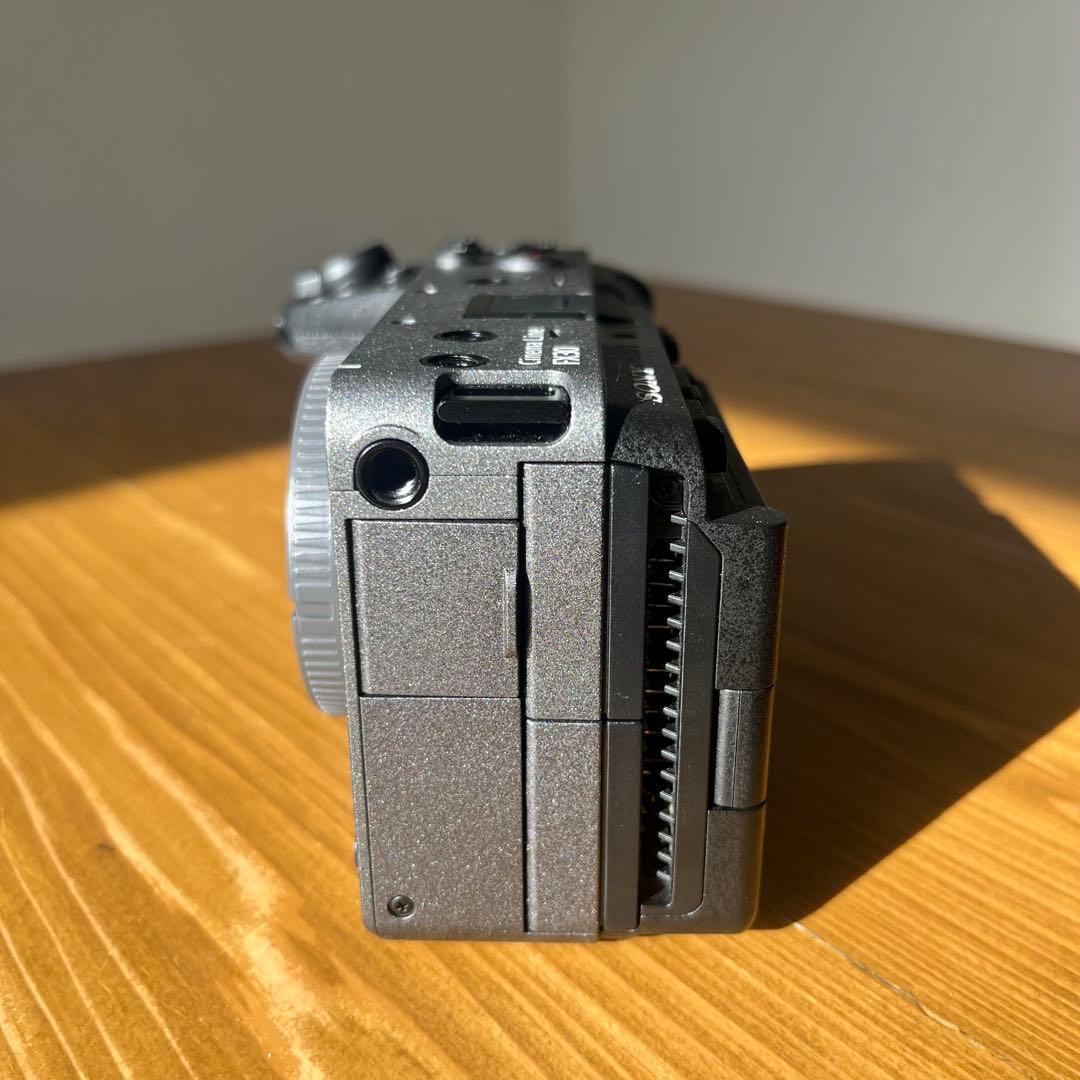 Sony FX30 (バッテリー2個付き-SONY NP-FZ100)