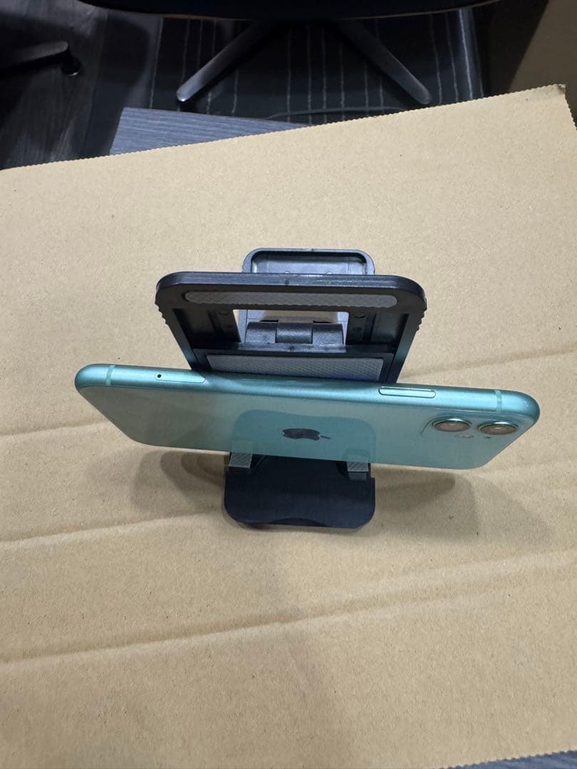 バッテリー容量86%！iPhone11 64GB SIMフリー グリーン