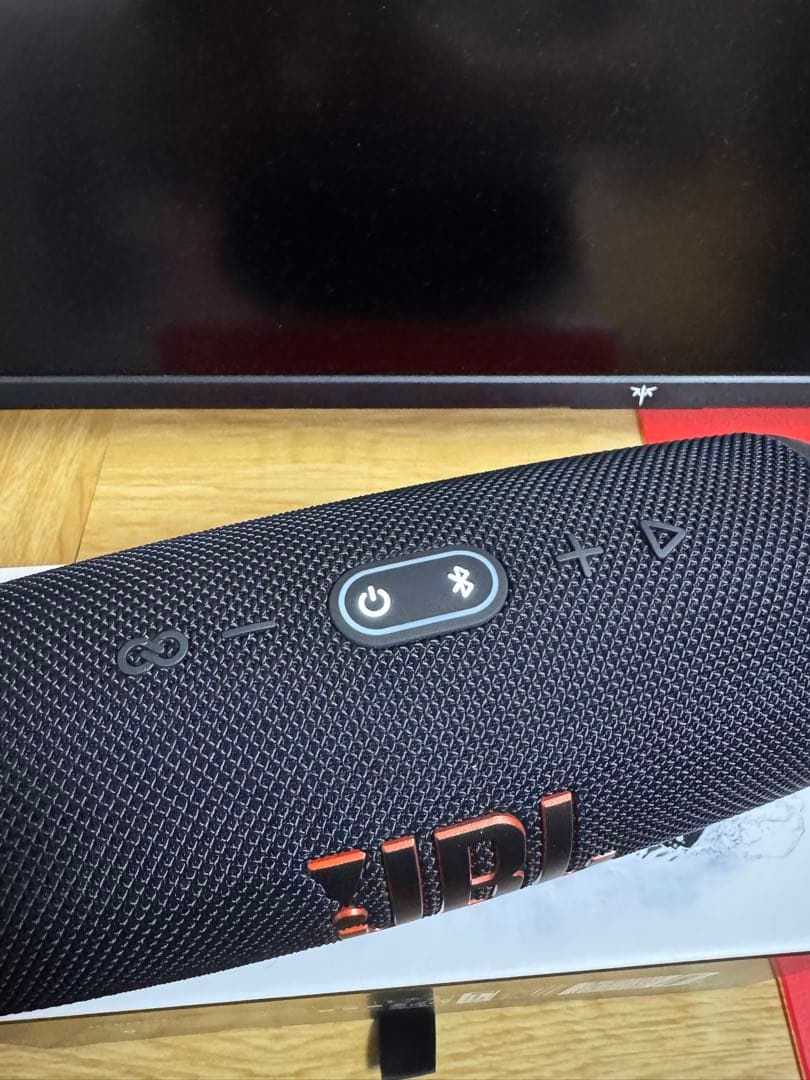 JBL charge ￼5