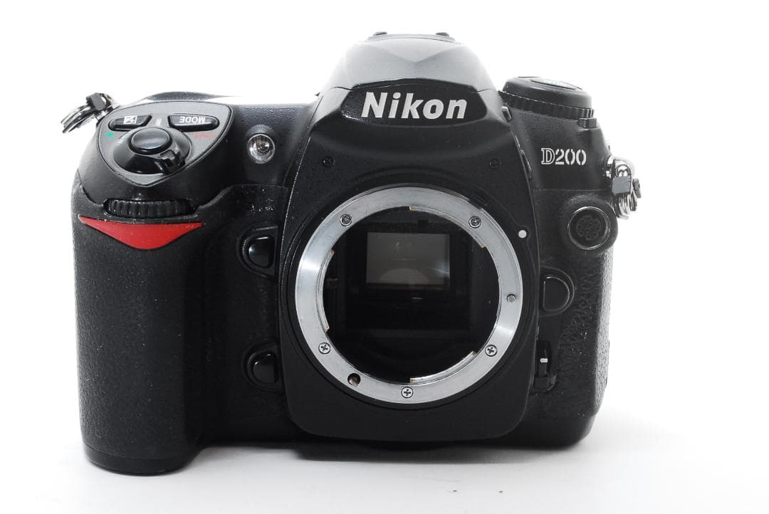 三脚付きNikon D200＋18-200mm 高倍率ズーム