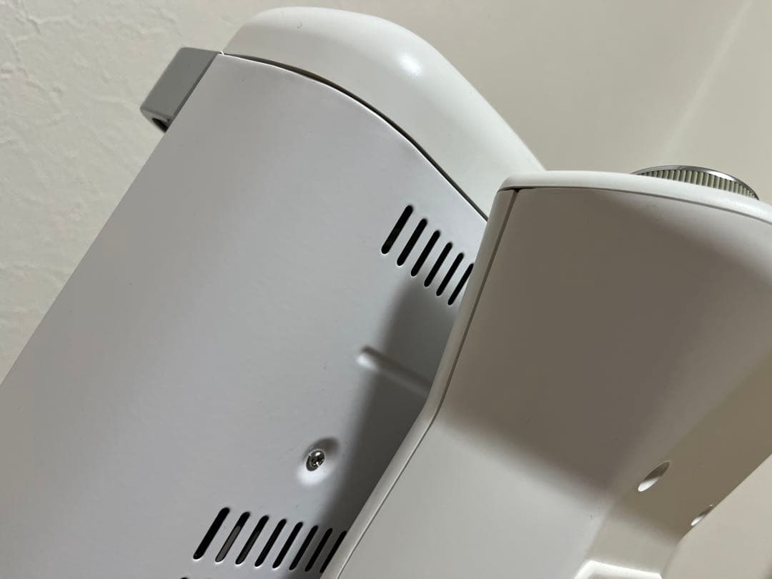 アラジン（Aladdin）遠赤グラファイトヒーター ホワイト ストーブ