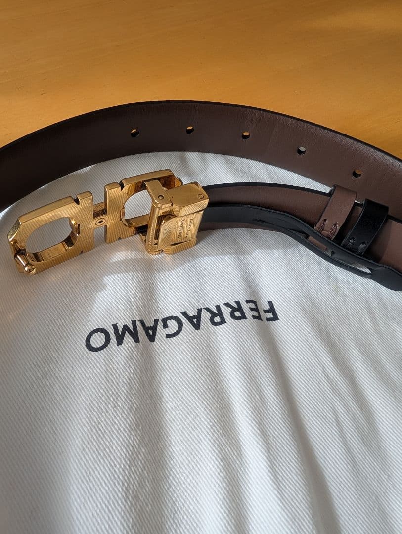 FERRAGAMO レザーベルト　リバーシブル ブラック/ブラウン