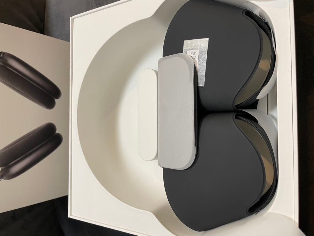 ブラック ワイヤレスオーバーイヤーヘッドホン