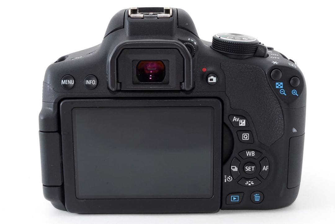 一眼レフカメラcanon kiss x8i 標準&望遠&単焦点レンズセット