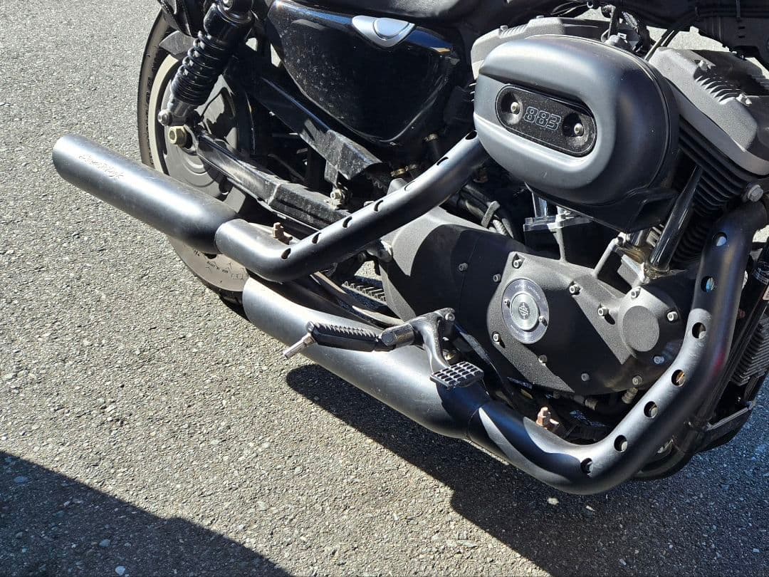 ハーレースポーツスター　スクリーミンイーグルマフラー　ヒートシールド　ブラック