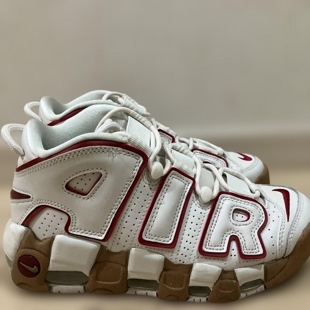 訳あり　NIKE レディース　エアスニーカー　22.5