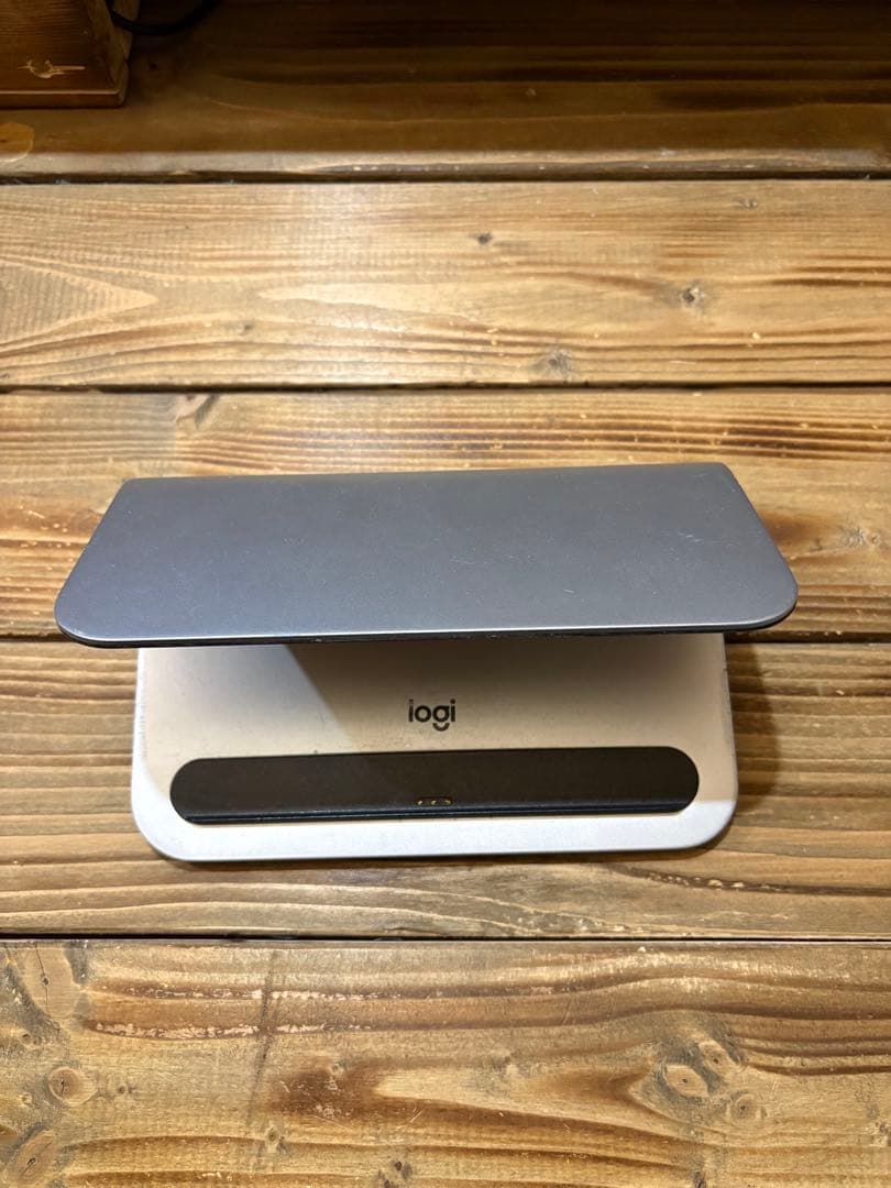 iPad pro 10.5 セルラーモデル、キーボード、充電スタンド等セット