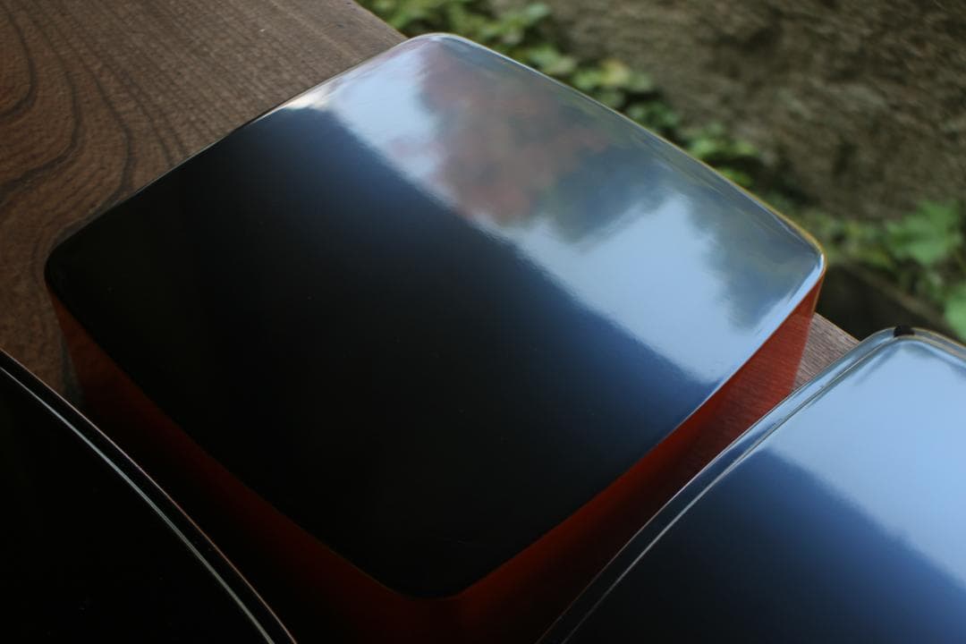 デッドストック！極上内黒朱漆の美しい胴張三段重（検輪島塗山中塗お重重箱